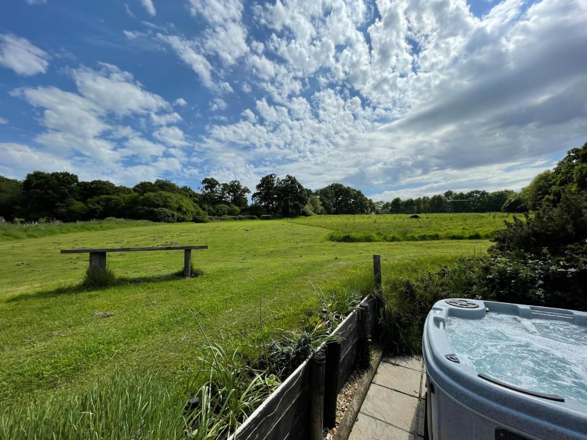 Deer lodge at Chapel Lodges Wimborne Minster Buitenkant foto